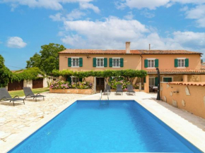 Holiday Home Hortensija - LBN397